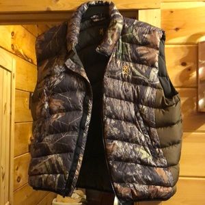 Browning puffer vest- Camo